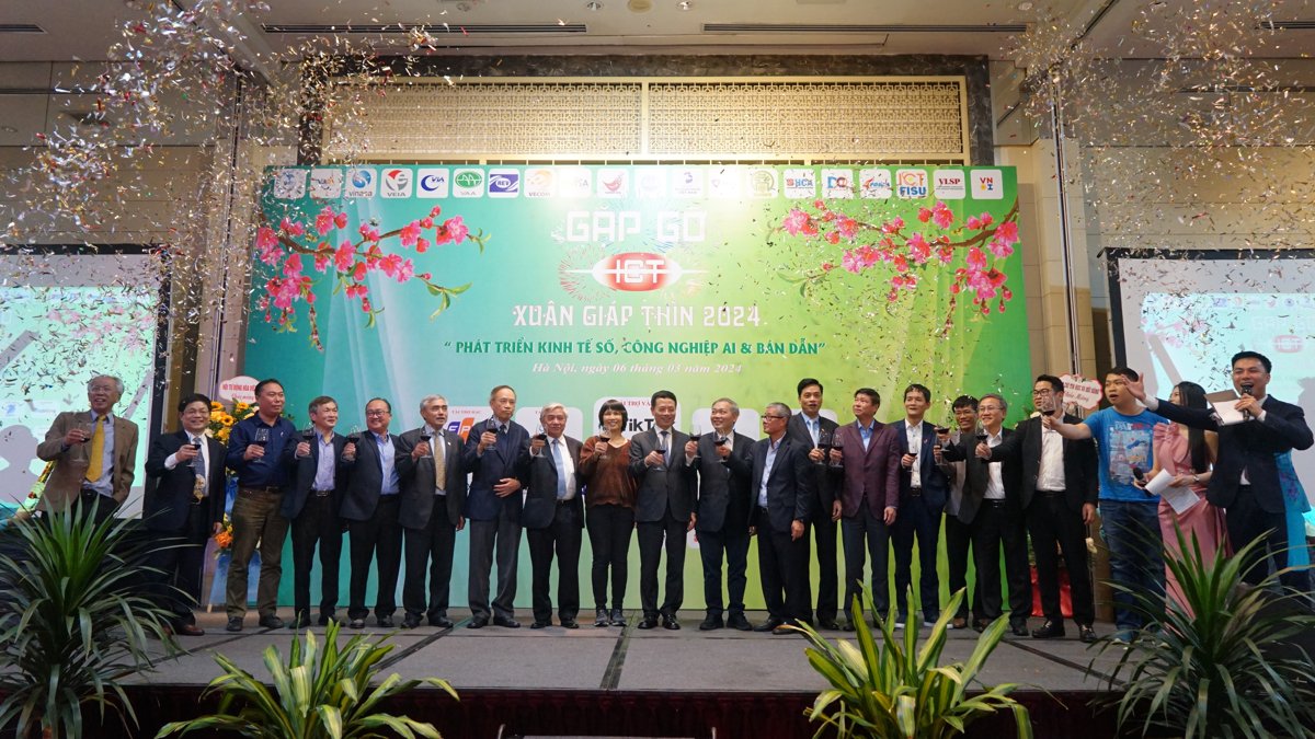 INT2 sponsors ICT Meetup 2024
